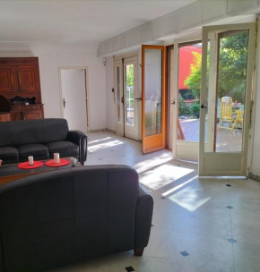 Magnifique maison + jardin à Paris Porte des Lilas